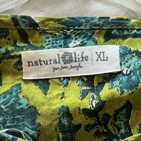 NATURAL LIFE Green Floral V-Neck with Front Tie Babydoll Mini-Dress - Picture 10 of 12